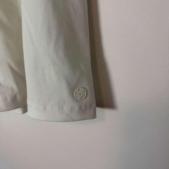 Lilly Pulitzer White Athletic Shorts Size 14 - Picture 3 of 8